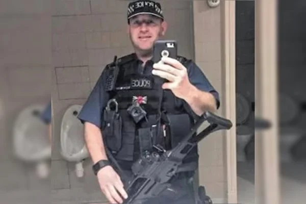 Ex-policial britânico pega prisão perpétua por 85 crimes contra mulheres