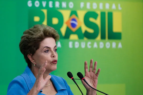 Dilma: Início do processo de impeachment foi chantagem de Cunha