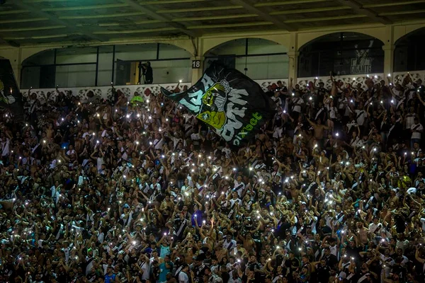 Vasco rebate Ponte Preta e nega acusação de racismo em jogo da Série B