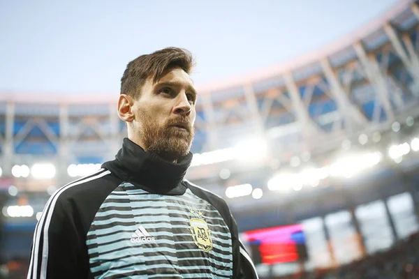 Treino da Argentina é marcado por conversa de Messi com elenco