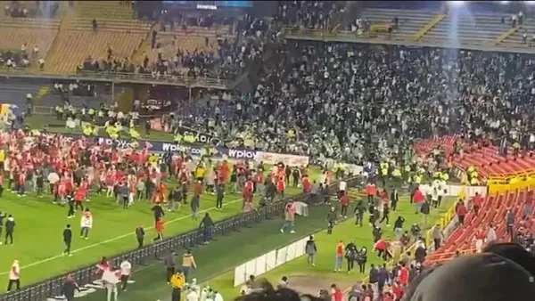 Briga entre torcida em Bogotá
