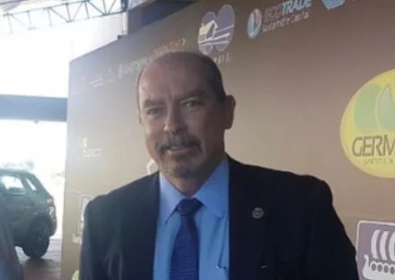 Lula exonera Roberto Postiglione