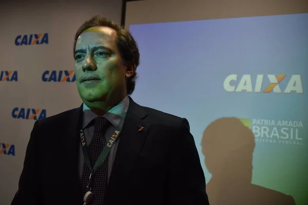 MPT pede R$ 30 milhões de Pedro Guimarães e R$ 305 milhões da Caixa