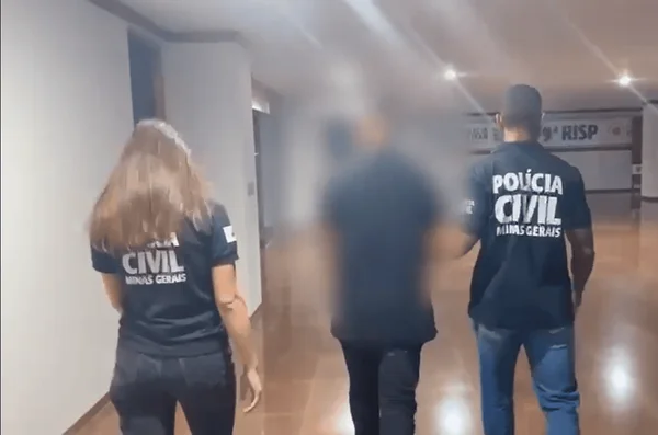Falso corretor preso