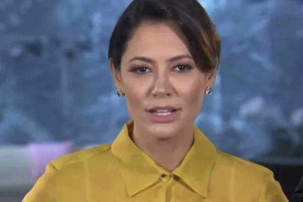 Michelle Bolsonaro em pronunciamento em rede nacional no Dia das Mães