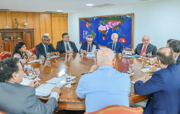 Após reunião com ministros, Lula define novas ações para Yanomamis