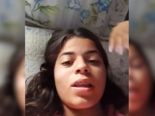 Imagem colorida mostra a adolescente Millena Monteiro, que foi atingida por um raio - Metrópoles