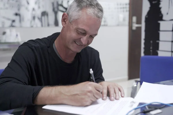 Após deixar o Sport, Lisca é anunciado como novo treinador do Santos