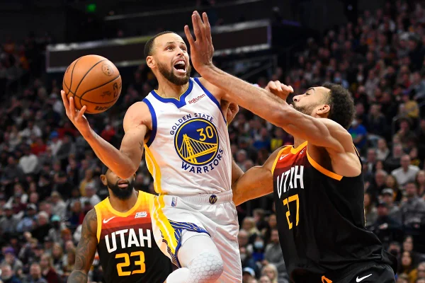 Em jogo disputado, Golden State Warriors bate Utah Jazz fora de casa