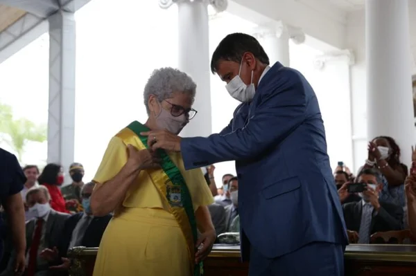 Regina Sousa - Wellington Dias