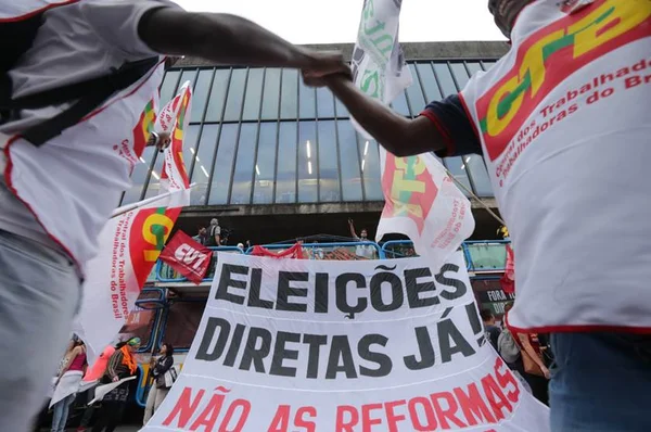 Greve: protestos sem paralisação do transporte público em SP e RJ