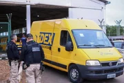 Transporte das urnas foi feita pela equipe dos Correios 