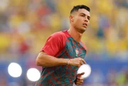 Cristiano Ronaldo no aquecimento antes de Colômbia x Portugal