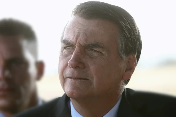 Bolsonaro sobre indulto a policiais: “Pessoal que esteve ao meu lado”