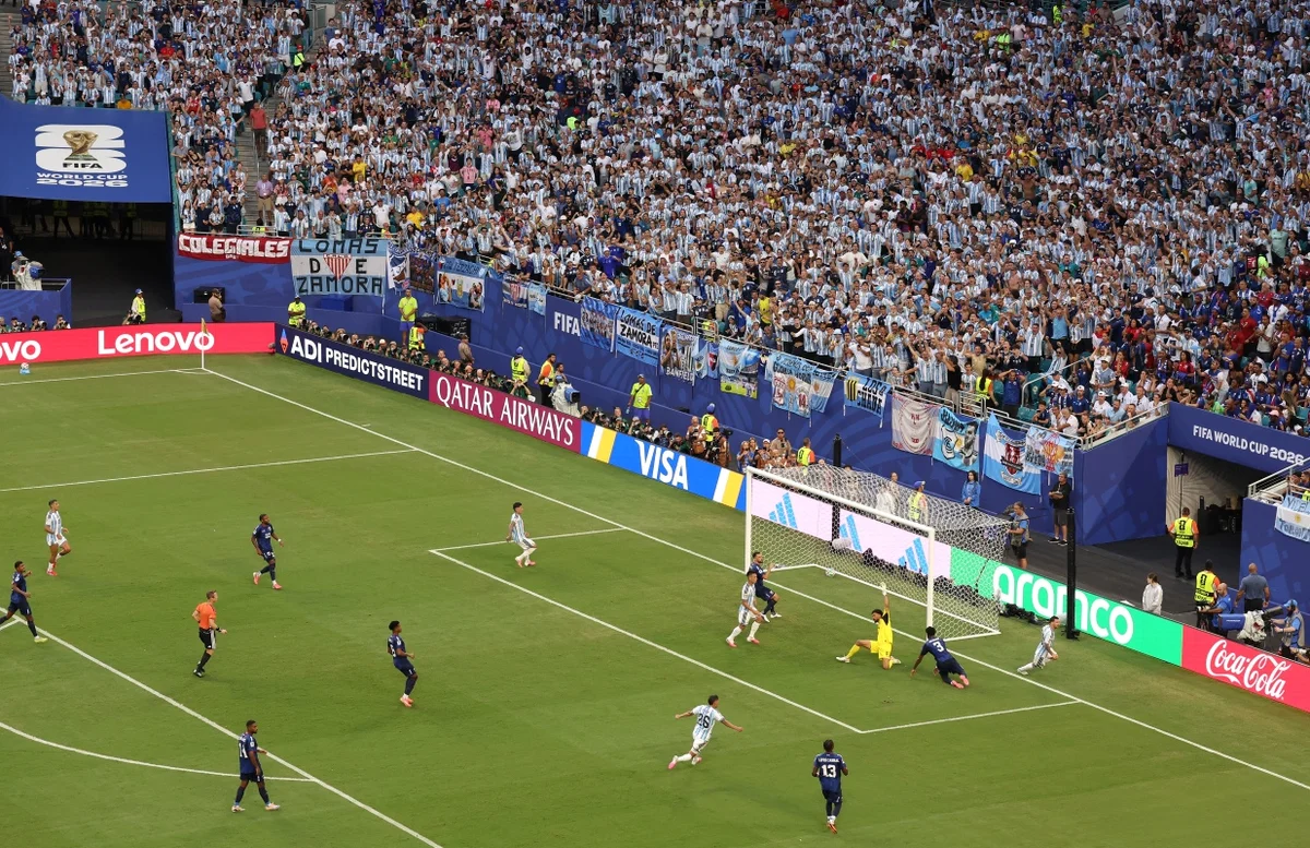 Lionel Messi marcou o primeiro gol da Argentina sobre Cabo Verde Lionel Messi marcou o primeiro gol da Argentina sobre Cabo Verde