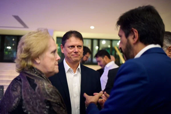 Abordagem da PM: polícia analisa 40 câmeras em trajeto de motorista de Haddad - destaque galeria Abordagem da PM: polícia analisa 40 câmeras em trajeto de motorista de Haddad - destaque galeria