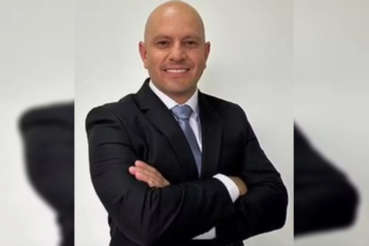 PF Miras Vereador Sandro do Proteção (PSD) em Curitiba por Contrabando de Cigarros e Lavagem de Dinheiro; R$ 40 Mil Achados