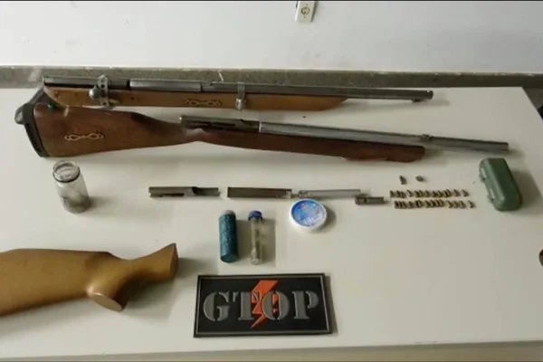 Vídeo: Polícia Militar fecha fábrica de armas artesanais no DF