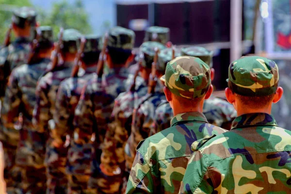 exército da ditadura de mianmar