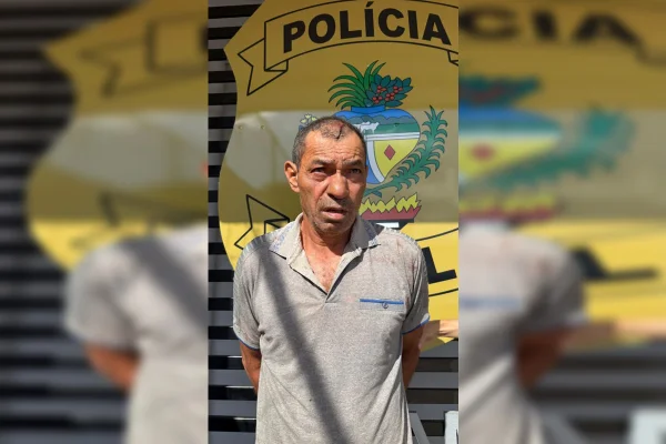 Homem é preso após importunar sexualmente mulheres em rodoviária