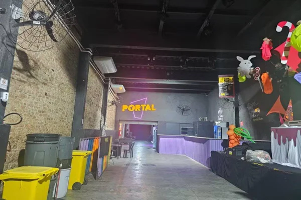 Imagem colorida de boate na Lapa em que mullheres foram vítimas de estupro - Metrópoles