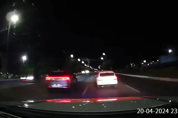 Vídeo: PMDF persegue carro, apreende rodas furtadas, mas ladrões fogem