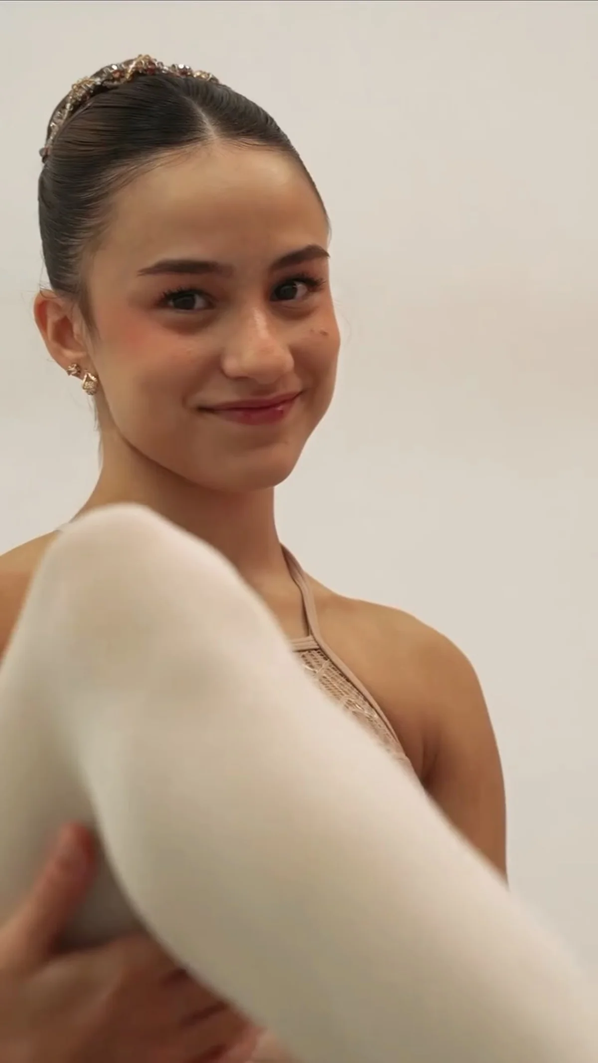 Bailarina brasileira ganha prêmio na “Copa do Mundo de balé”, na Suíça - imagem 8 Bailarina brasileira ganha prêmio na “Copa do Mundo de balé”, na Suíça - imagem 8