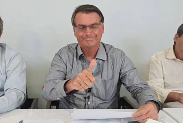 Em ano eleitoral, Bolsonaro percorrerá de trem a Ferrovia Norte-Sul