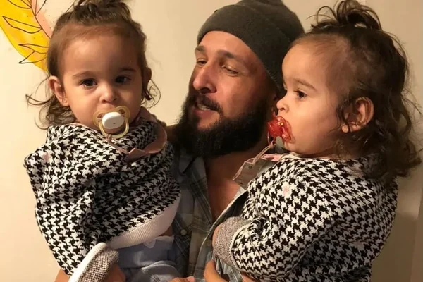 Xico Santos, ex de Bruna Surfistinha, e as filhas