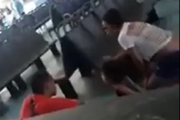 Vídeo. Tiroteio com morte desespera passageiros de ferryboat