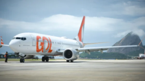 foto colorida de aeronave da Gol Linhas Aéreas - Metrópoles