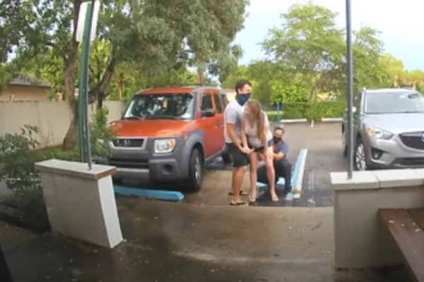 parto em estacionamento de hospital