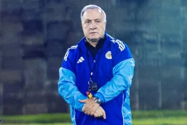Após vaga histórica, treinador deixa Curaçao meses antes da Copa