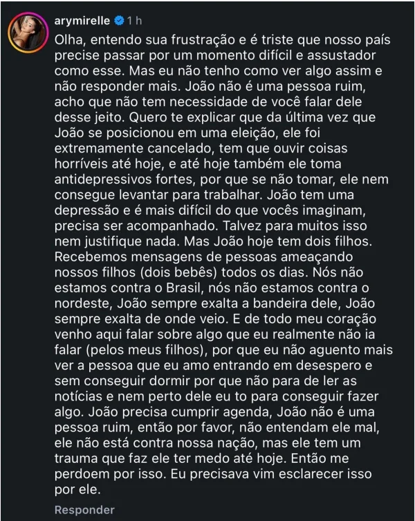 Esposa justifica isenção de João Gomes sobre política: “Ele não é ruim” - destaque galeria Esposa justifica isenção de João Gomes sobre política: “Ele não é ruim” - destaque galeria