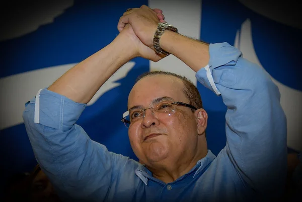 Quais as chances de Ibaneis liquidar as eleições do DF no 1º turno?
