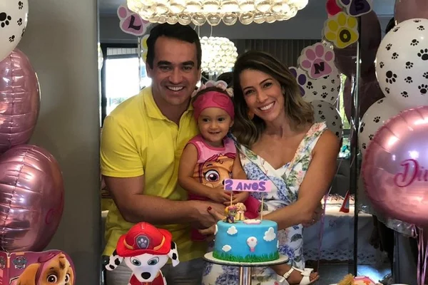 Lais Drummond celebra 2 anos com festa temática