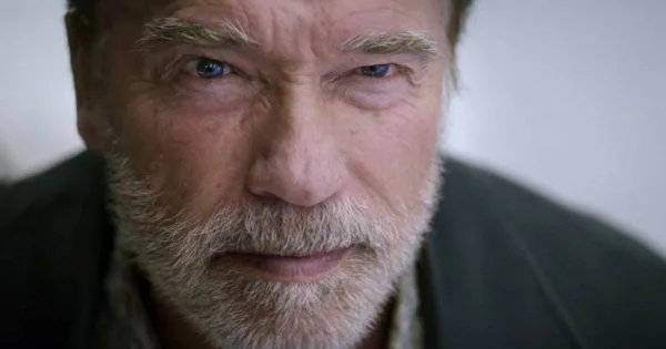 Schwarzenegger condena guerra e faz pedido a Putin: “Você pode parar”
