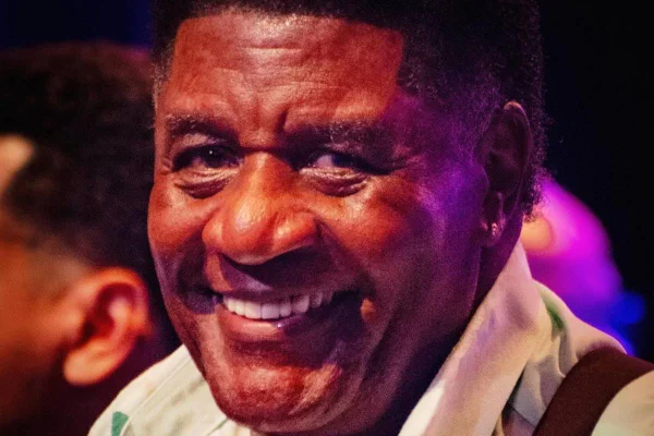Foto colorida de Tony Tornado - Metrópoles