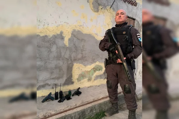 Quem é o “PM herói” morto com tiro na cabeça em operação no Rio