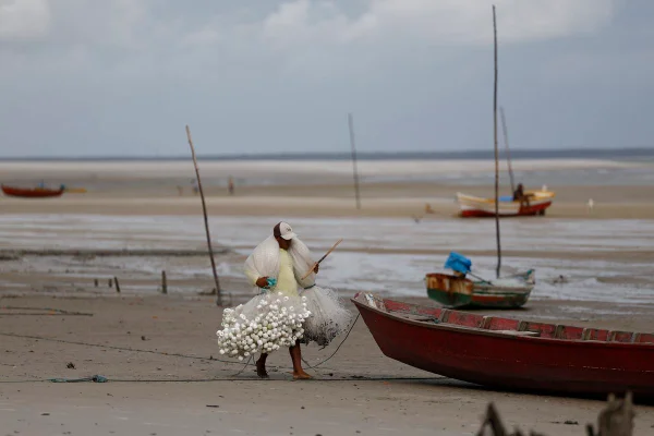 Vila dos Pescadores de Ajuruteua, na área da Reserva Extrativista Marinha de Caeté-Taperaçu, no Pará - Metrópoles