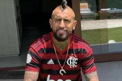 Vidal esquece o Flamengo e agora derrete-se pelo Boca