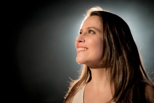 Alessandra Terribili lança o EP Outras Manhãs no Clube do Choro