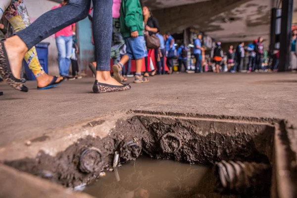 GDF “represa” verba de manutenção e Rodoviária do Plano se deteriora