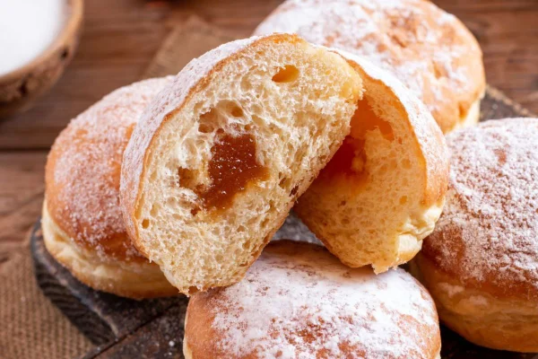 Pãozinho doce com goiabada: a opção perfeita para o café da tarde