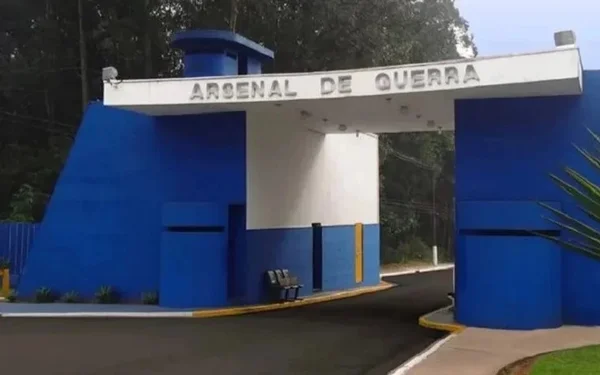 Foto colorida do arsenal de guerra do exército em são paulo, quartel denunciado por tortura e que já teve armas furtadas - metrópoles