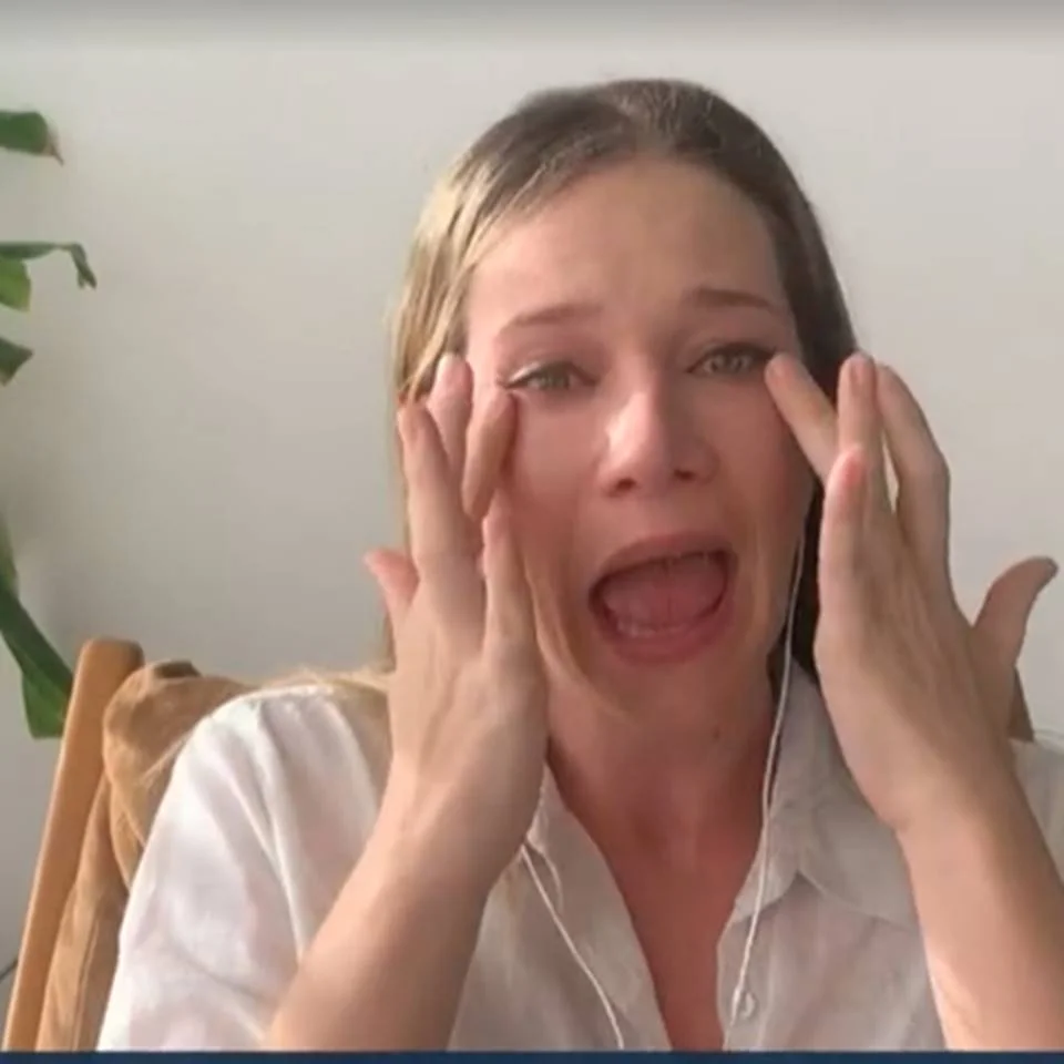 Natália Ariede não segurou as lágrimas quando viu a reportagem Natália Ariede não segurou as lágrimas quando viu a reportagem