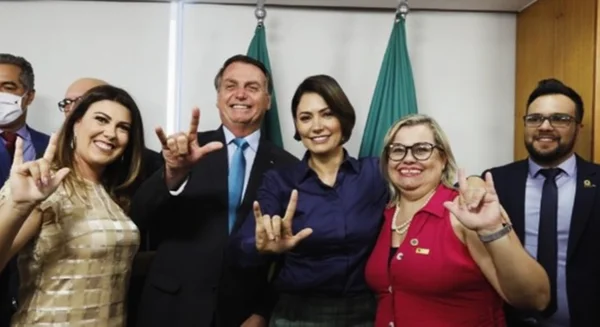 Após elogiar ação de Lula, Michelle fala em pauta acima de ideologia