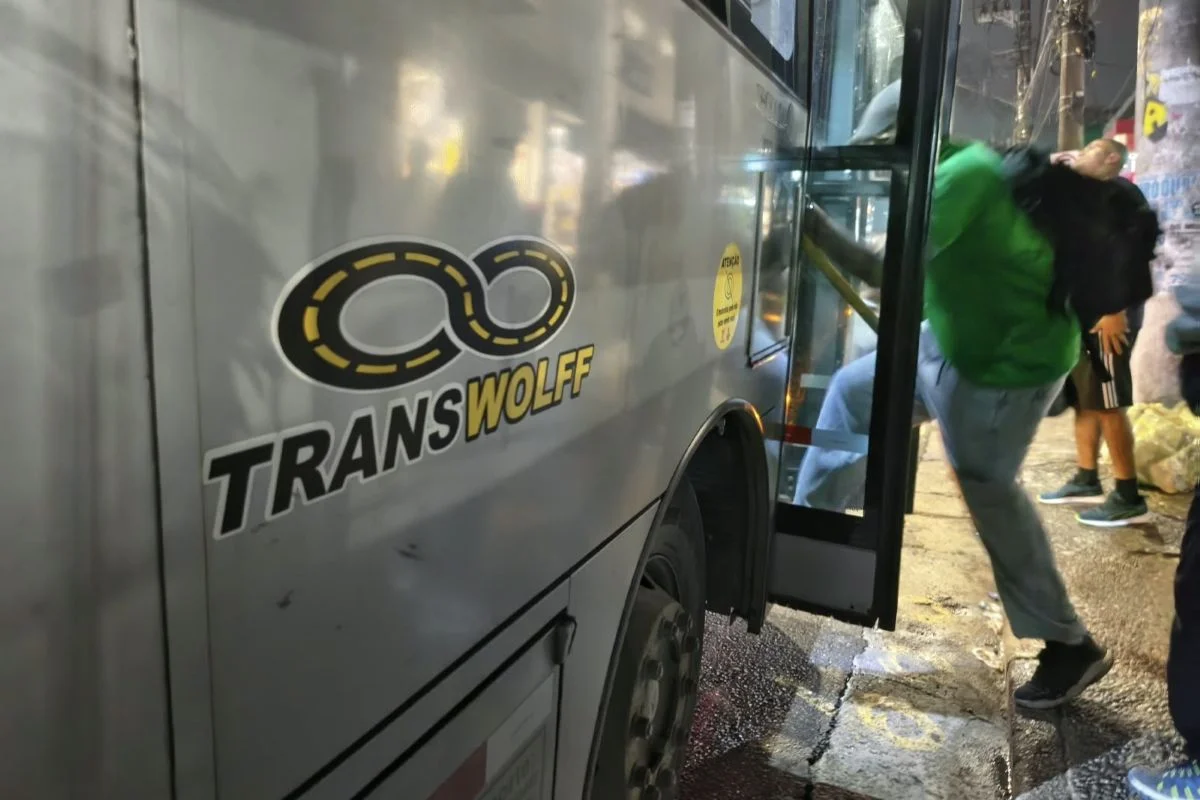 Ônibus na zona sul de São Paulo Ônibus na zona sul de São Paulo