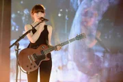 A londrina Elena Tonra, líder da banda Daughter: rock com elementos de shoegaze e folk A londrina Elena Tonra, líder da banda Daughter: rock com elementos de shoegaze e folk
