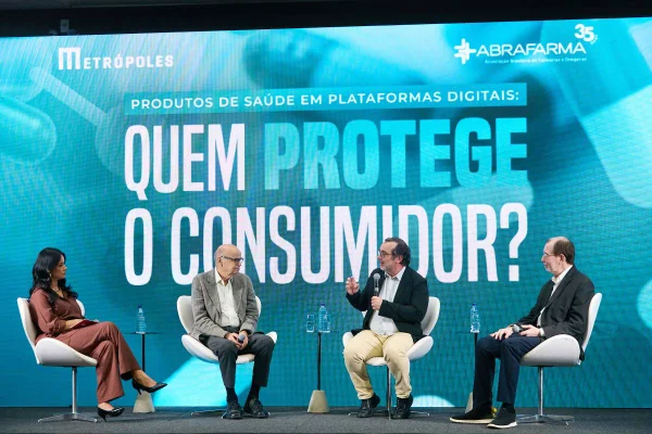 Plataformas digitais lucram com comércio ilegal de medicamentos